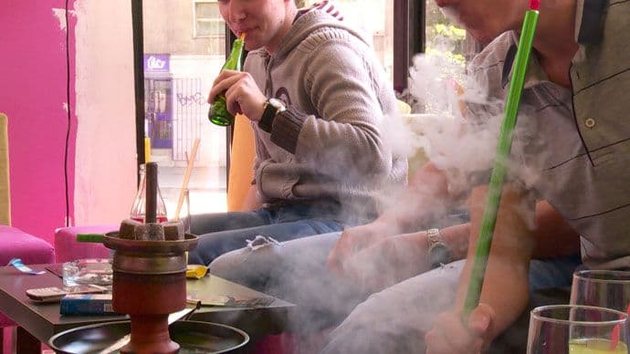 Sarajevo zabranjuje nargile u barovima Sarajevo zabranjuje nargile u barovima