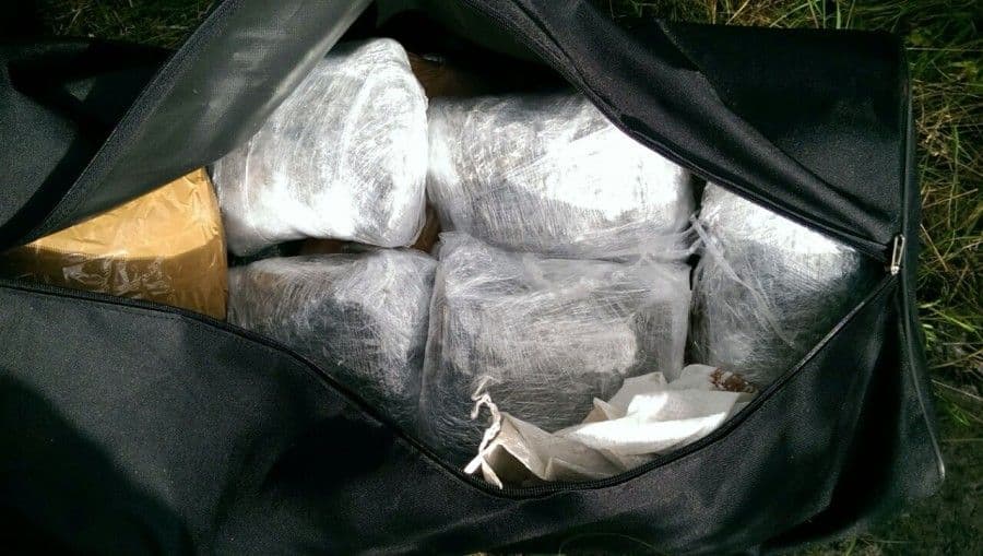 Podgorica: Zaplijenjeno 150 kg skanka, uhapšena jedna osoba Podgorica: Zaplijenjeno 150 kg skanka, uhapšena jedna osoba