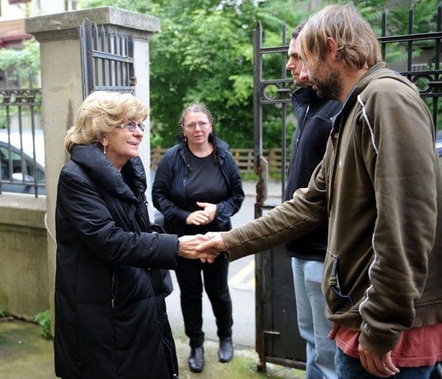 Sahrana Bate Živojinovića: Bez sina i na posljednje putovanje Sahrana Bate Živojinovića: Bez sina i na posljednje putovanje