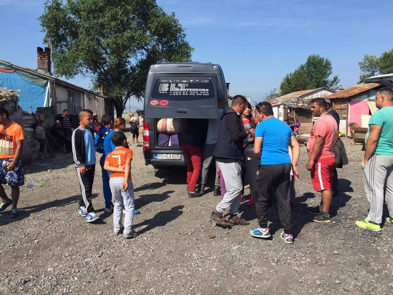 Povratak četiri porodice interno raseljenih lica REA populacije na Kosovo Povratak četiri porodice interno raseljenih lica REA populacije na Kosovo