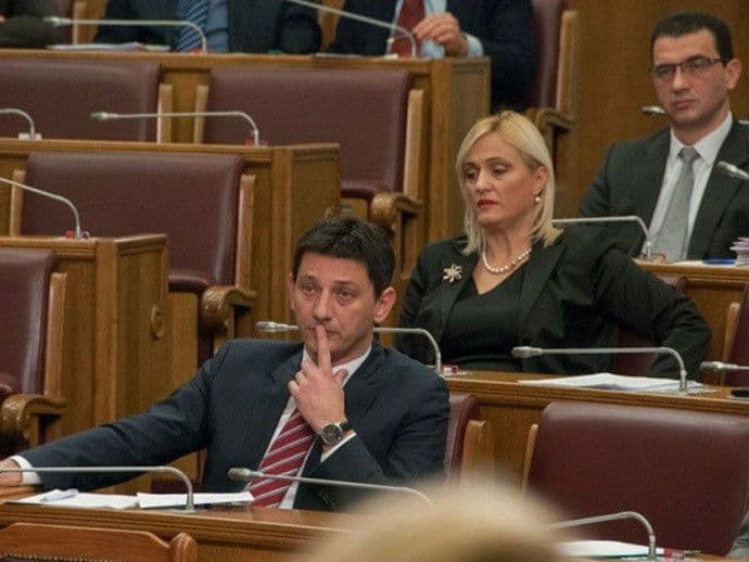 Pozitivna: Pajović predsjednik Skupštine, Jasavić potpredsjednica Vlade Pozitivna: Pajović predsjednik Skupštine, Jasavić potpredsjednica Vlade