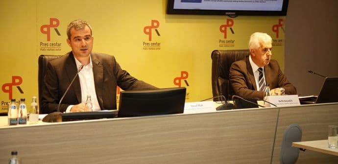 Jačati kadrovske kapacitete u javnoj upravi Jačati kadrovske kapacitete u javnoj upravi