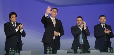 Na izbornoj skupštini promijenjeno kompletno rukovodstvo SNS-a Na izbornoj skupštini promijenjeno kompletno rukovodstvo SNS-a