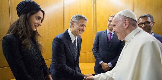 Papa odlikovao Hajek, Gira I Klunija Papa odlikovao Hajek, Gira I Klunija