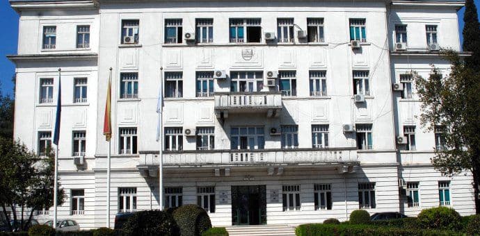 Japan poklanja Podgorici 50 sadnica trešnje za deceniju nezavisnosti CG Japan poklanja Podgorici 50 sadnica trešnje za deceniju nezavisnosti CG