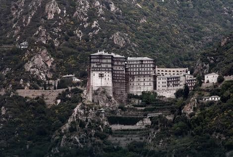 Na ova mjesta ženska noga ne smije da kroči Na ova mjesta ženska noga ne smije da kroči