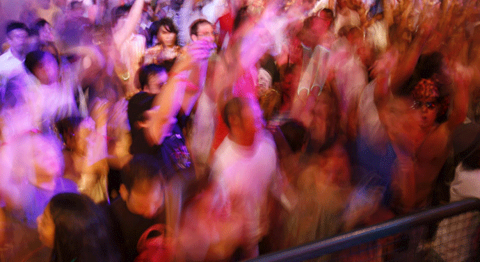 Dvoje mladih umrlo, 57 u bolnici poslije muzičkog festivala Dvoje mladih umrlo, 57 u bolnici poslije muzičkog festivala