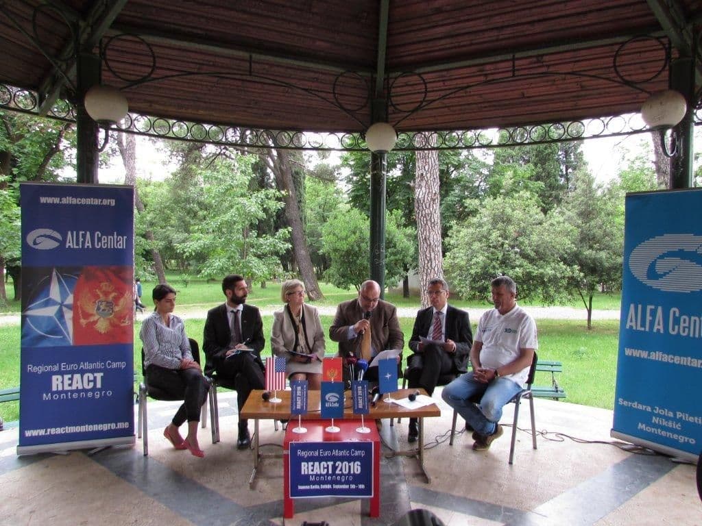 Šarkić: Ministarstvo odbrane i VCG će podržati REACT Šarkić: Ministarstvo odbrane i VCG će podržati REACT