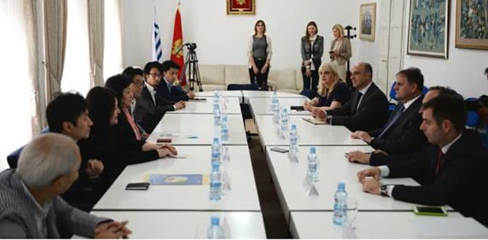 Stijepović primio delegaciju počasnog konzulata Crne Gore u Japanu Stijepović primio delegaciju počasnog konzulata Crne Gore u Japanu