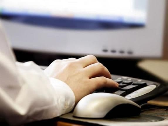 Studija SE: Urednici da kontrolišu komentare na portalima Studija SE: Urednici da kontrolišu komentare na portalima