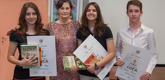 OŠ "Vuk Karadžić": Dodijeljene "Luče" OŠ "Vuk Karadžić": Dodijeljene "Luče"