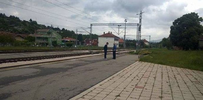 Preminula djevojčica koju je udario voz Preminula djevojčica koju je udario voz