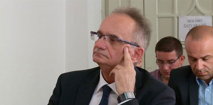 Vrhovni sud Hrvatske ponovo odlučuje o Glavašu Vrhovni sud Hrvatske ponovo odlučuje o Glavašu