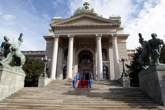 Skupštinski restoran: Kafa 6 centi, kisjela voda 16 centi Skupštinski restoran: Kafa 6 centi, kisjela voda 16 centi