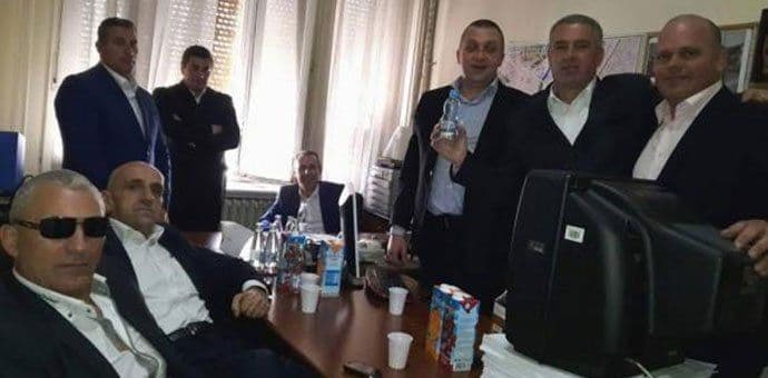 Nova: Pokušavaju da kompromituju časne i hrabre oficire Nova: Pokušavaju da kompromituju časne i hrabre oficire