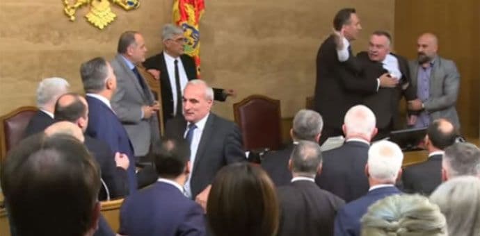 Čemu služi Etički kodeks poslanika Čemu služi Etički kodeks poslanika