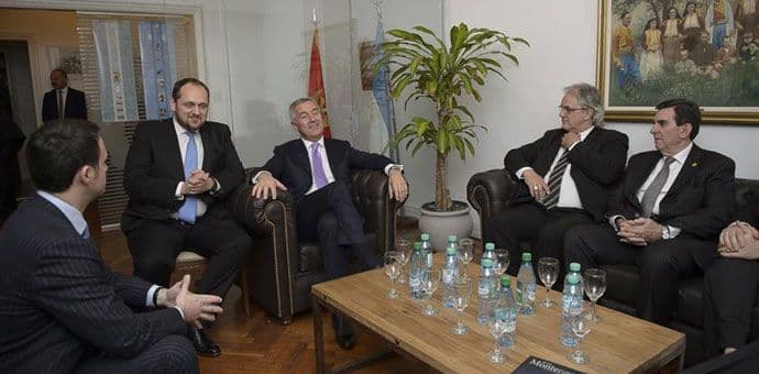 Đukanović sa počasnim konzulima: Prilika za jače veze dijaspore sa CG Đukanović sa počasnim konzulima: Prilika za jače veze dijaspore sa CG