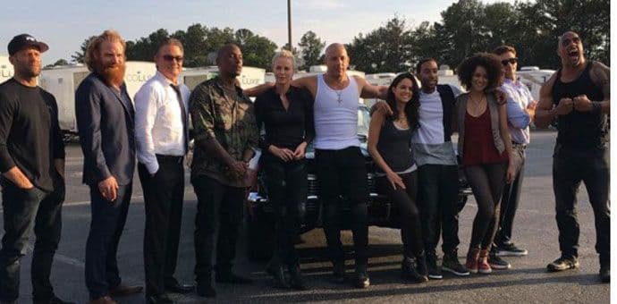 Vin Dizel objavio fotografiju ekipe “Fast & Furious 8” Vin Dizel objavio fotografiju ekipe “Fast & Furious 8”