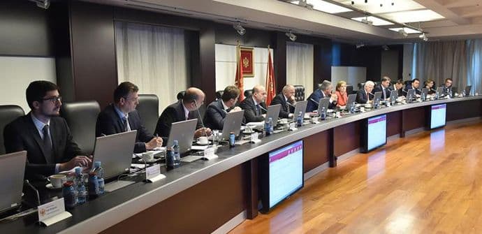 Ministri iz redova opozicije napustili sjednicu Vlade Ministri iz redova opozicije napustili sjednicu Vlade