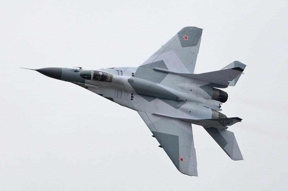 UZBUNA U MOSKVI Srušio se lovac „Mig-29“, pilot poginuo UZBUNA U MOSKVI Srušio se lovac „Mig-29“, pilot poginuo