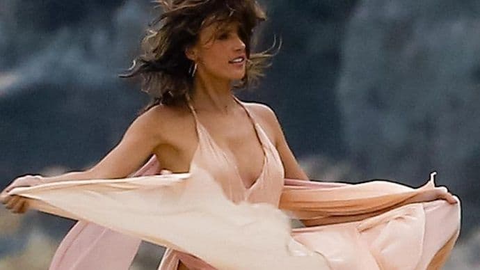 Vjetar je pobijedio: Manekenka pokazala više nego što je htjela Vjetar je pobijedio: Manekenka pokazala više nego što je htjela