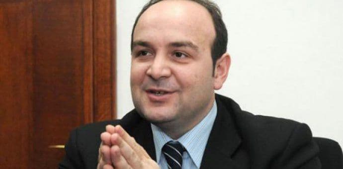 FABRIS O JAVNOM DUGU: Razlog za zabrinutost ima, za paniku ne FABRIS O JAVNOM DUGU: Razlog za zabrinutost ima, za paniku ne