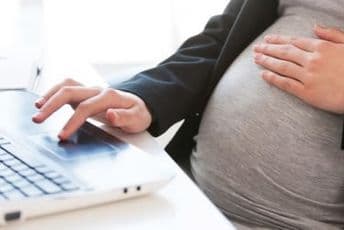 Vratiti odredbu kojom se trudnicama produžavaju ugovori na određeno Vratiti odredbu kojom se trudnicama produžavaju ugovori na određeno