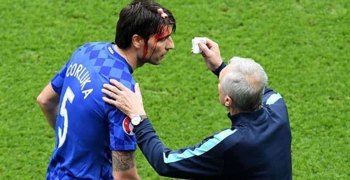 Ćorluka igra protiv Češke Ćorluka igra protiv Češke