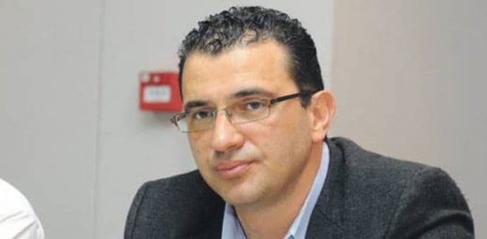 Tuponja: Utvrditi da li je Bojanić prekršio Ustav Tuponja: Utvrditi da li je Bojanić prekršio Ustav