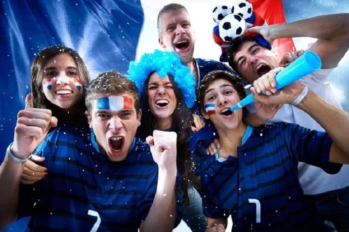 Momci oprez: Žene sve više varaju dok vi gledate utakmice Momci oprez: Žene sve više varaju dok vi gledate utakmice