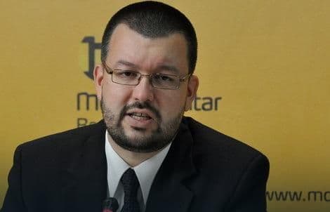 Čedomir ANTIĆ: Hrvati u BiH su taoci Hrvatske Čedomir ANTIĆ: Hrvati u BiH su taoci Hrvatske