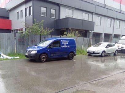 Kamere snimile osumnjičenog za pucnjavu Kamere snimile osumnjičenog za pucnjavu