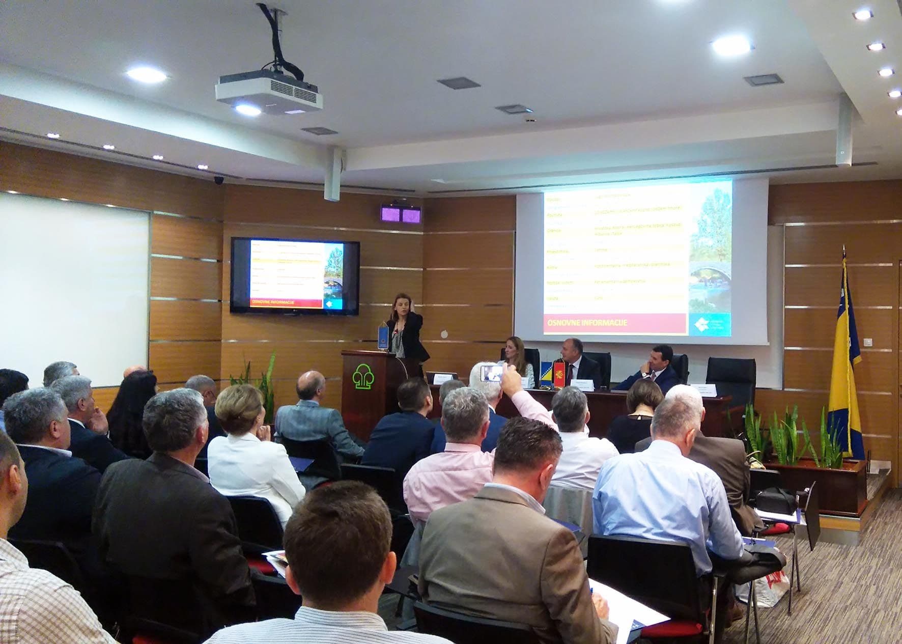 MIJUŠKOVIĆ: BiH zauzima treće mjesto u spoljnotrgovinskoj razmjeni CG MIJUŠKOVIĆ: BiH zauzima treće mjesto u spoljnotrgovinskoj razmjeni CG