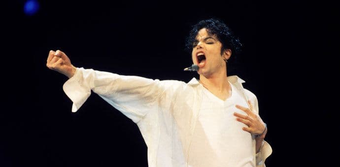 Kuća Majkla Džeksona bila puna dječje pornografije Kuća Majkla Džeksona bila puna dječje pornografije