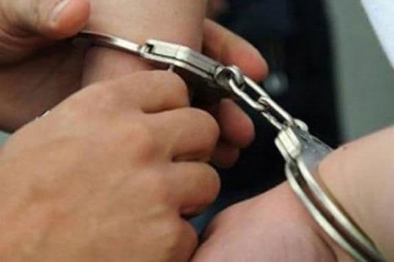 Bjegunac u torbici nosio repetirani pištolj Bjegunac u torbici nosio repetirani pištolj
