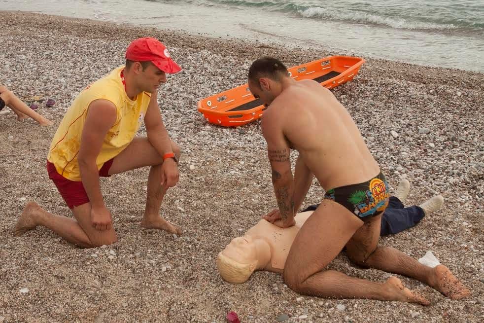 Više od 500 spasilaca spremno za turističku sezonu Više od 500 spasilaca spremno za turističku sezonu