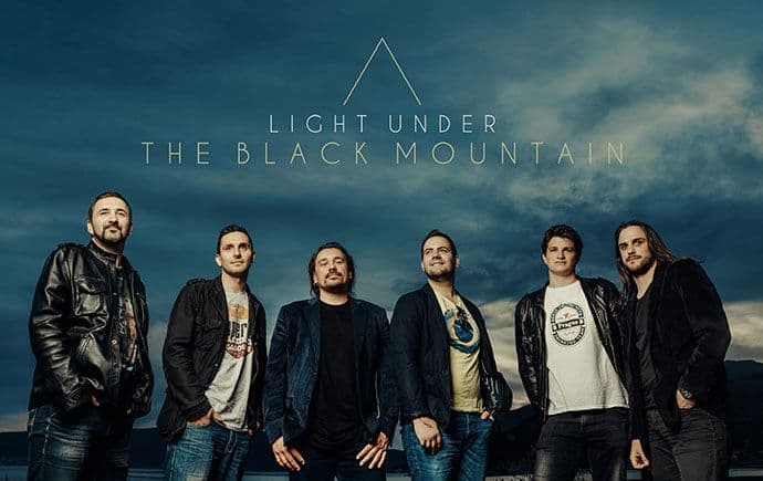 Light Under The Black Mountain na Lake Festu Light Under The Black Mountain na Lake Festu