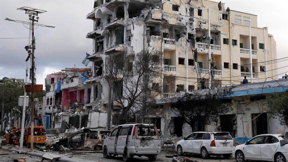 Ekstremisti upali u hotel u Mogadišu, najmanje 14 mrtvih Ekstremisti upali u hotel u Mogadišu, najmanje 14 mrtvih