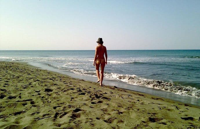 Crna Gora ima ogroman potencijal nudističkog turizma Crna Gora ima ogroman potencijal nudističkog turizma