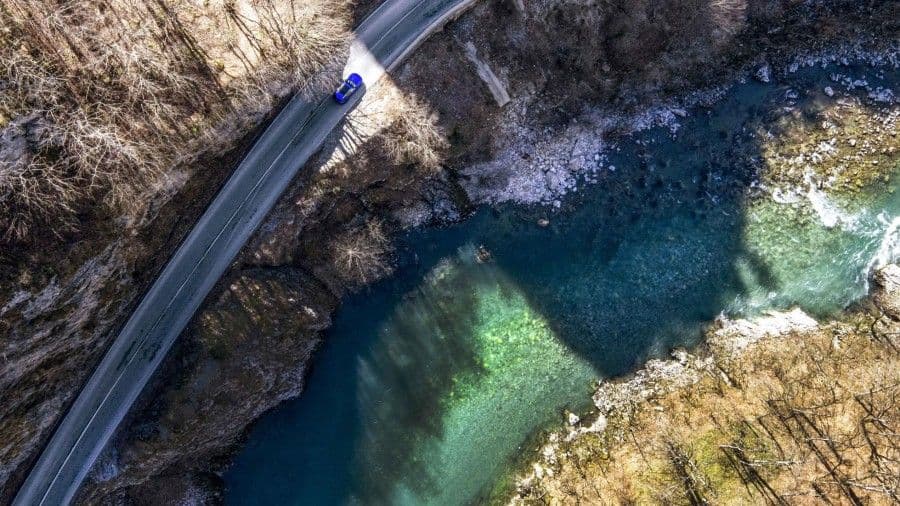 "TOP GEAR" O CG: Spoj azurne vode Kariba i veličanstva Alpa "TOP GEAR" O CG: Spoj azurne vode Kariba i veličanstva Alpa