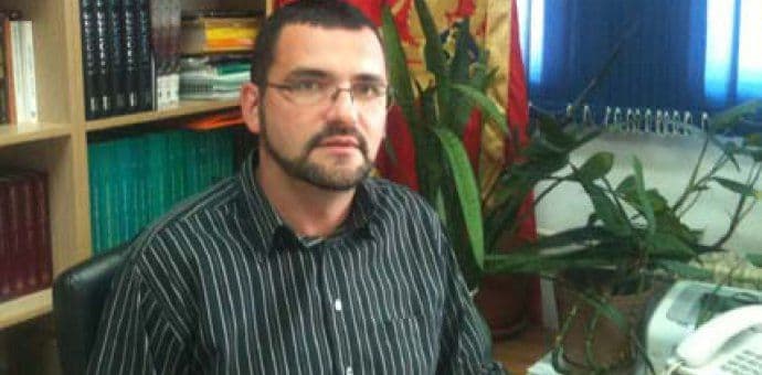 ČIRGIĆ: Predśednik Đurović i njegova CANU ČIRGIĆ: Predśednik Đurović i njegova CANU
