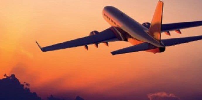 Na ispitivanju zbog čitanja knjige u avionu na arapskom jeziku Na ispitivanju zbog čitanja knjige u avionu na arapskom jeziku