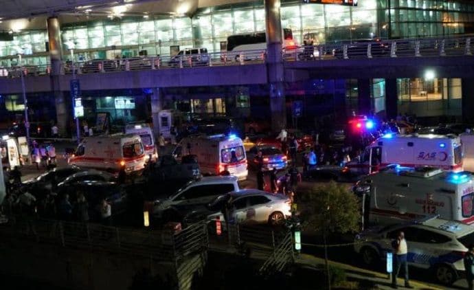 Istanbul: 11 hapšenja u zoru zbog "Ataturka" Istanbul: 11 hapšenja u zoru zbog "Ataturka"
