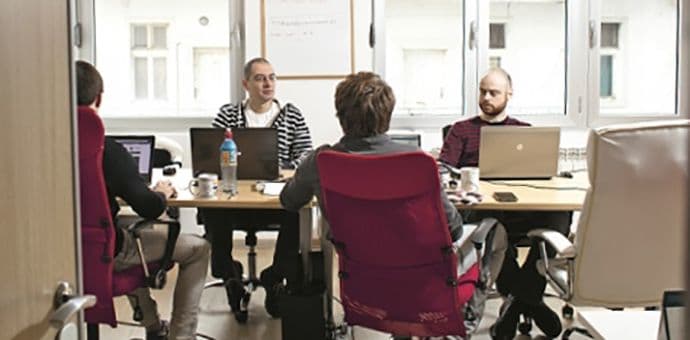 Miroslav i Marko, NJUZ.NET: Što je narodu gore, to je nama bolje Miroslav i Marko, NJUZ.NET: Što je narodu gore, to je nama bolje