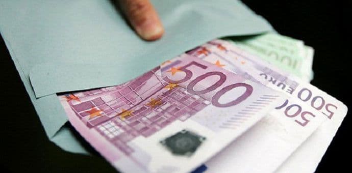 Krivična prijava zbog zelenaštva: Pozajmio 600, tražio 3.450 eura Krivična prijava zbog zelenaštva: Pozajmio 600, tražio 3.450 eura