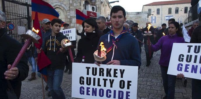 Francuska krivično kažnjava negiranje genocida nad Jermenima Francuska krivično kažnjava negiranje genocida nad Jermenima