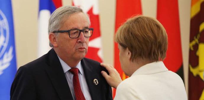 Junker na nišanu Angele Merkel Junker na nišanu Angele Merkel
