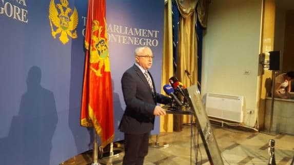 Mustafić o incidentu u Skupštini: Ovo je na njihov obraz! Mustafić o incidentu u Skupštini: Ovo je na njihov obraz!