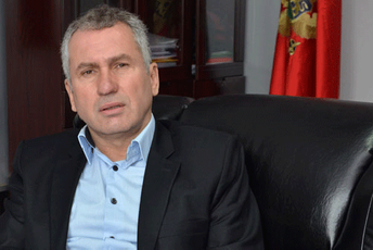 RAKČEVIĆ: "Povećanje plata političkoj eliti sramno"