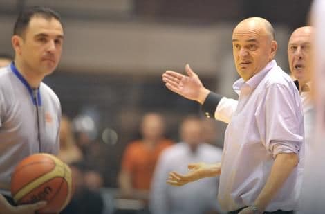 Pozlilo Dušku Vujoševiću, hitno primljen na VMA! Pozlilo Dušku Vujoševiću, hitno primljen na VMA!